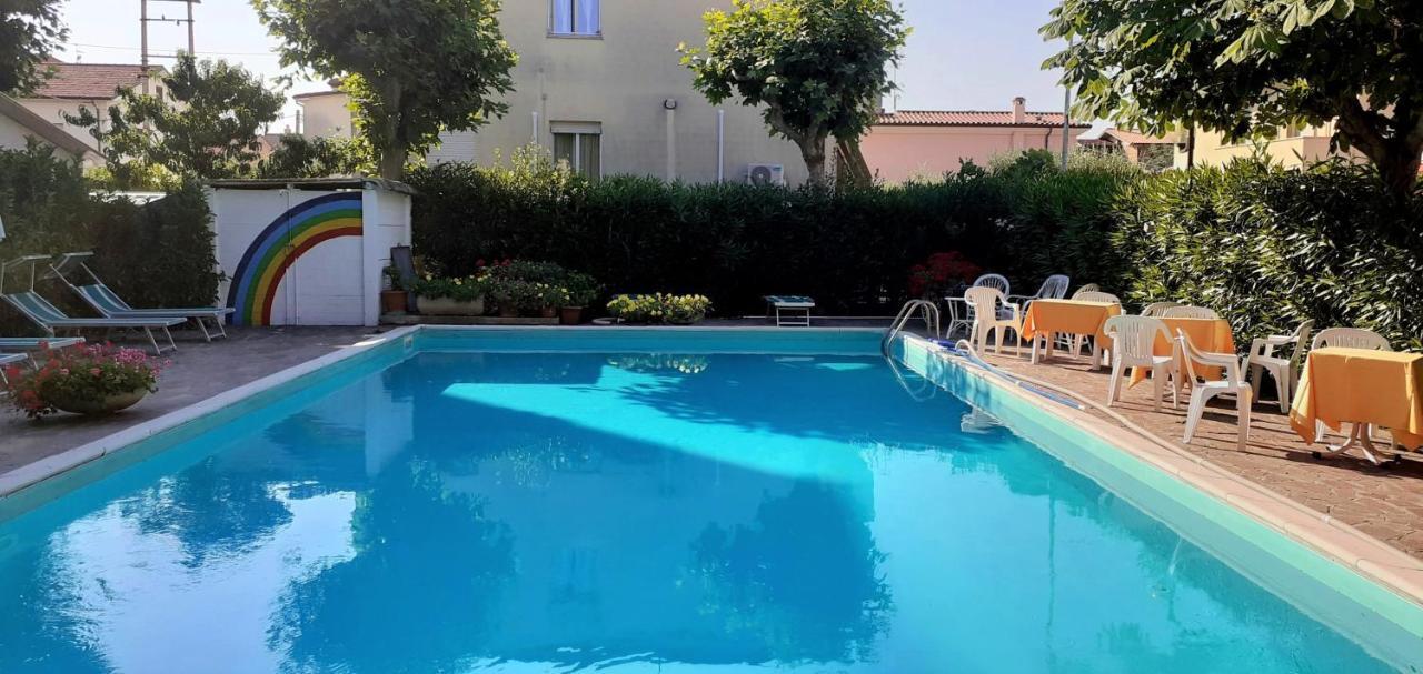 Hotel Garden B&B Marotta Zewnętrze zdjęcie