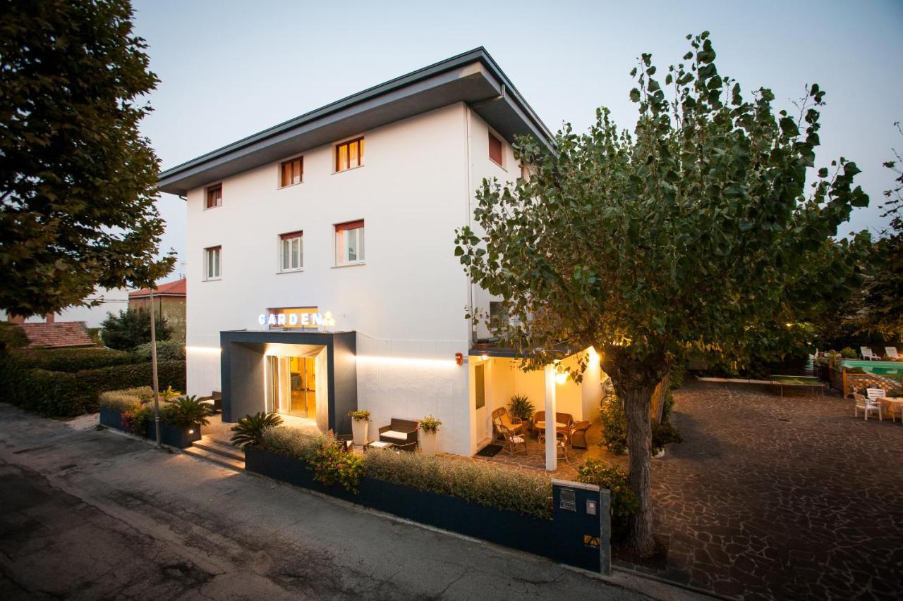 Hotel Garden B&B Marotta Zewnętrze zdjęcie