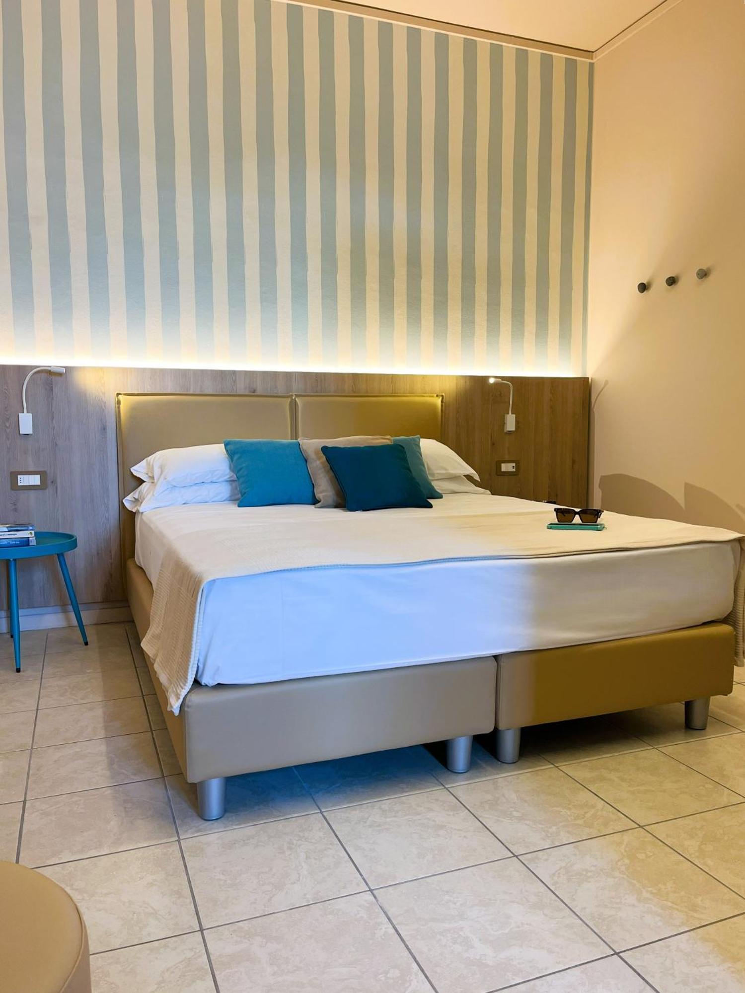 Hotel Garden B&B Marotta Zewnętrze zdjęcie